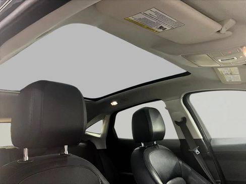 Used 2020 Jaguar E-PACE SE AWD/4WD image 27