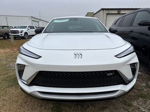 New 2026 Buick Envista Sport Touring image 2