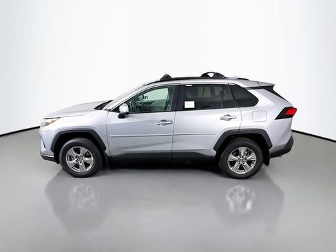 Used 2025 Toyota RAV4 XLE w/ Convenience Package AWD/4WD image 4