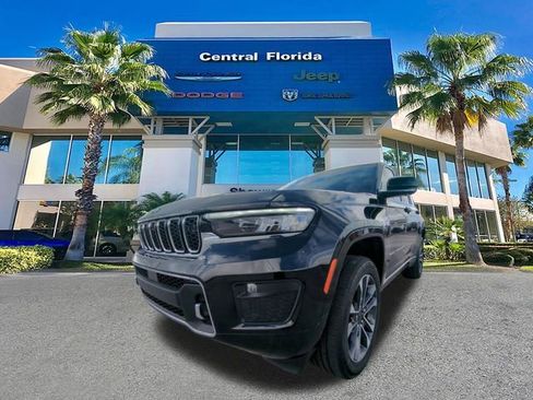 New 2025 Jeep Grand Cherokee Overland w/ Adv Protech Group III AWD/4WD image 9