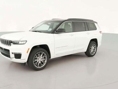 New 2025 Jeep Grand Cherokee L Summit w/ Luxury Tech Group V image 1