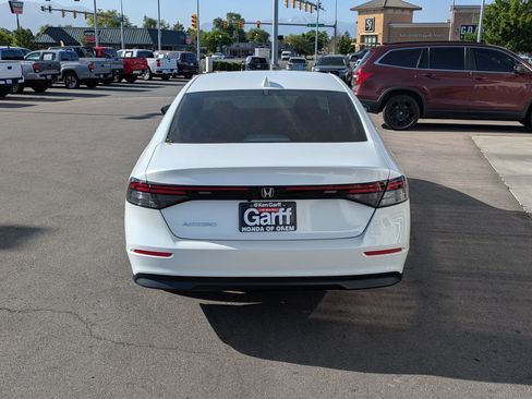 Used 2023 Honda Accord EX image 7