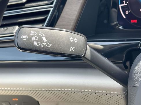 New 2026 Volkswagen Atlas SE FWD image 23