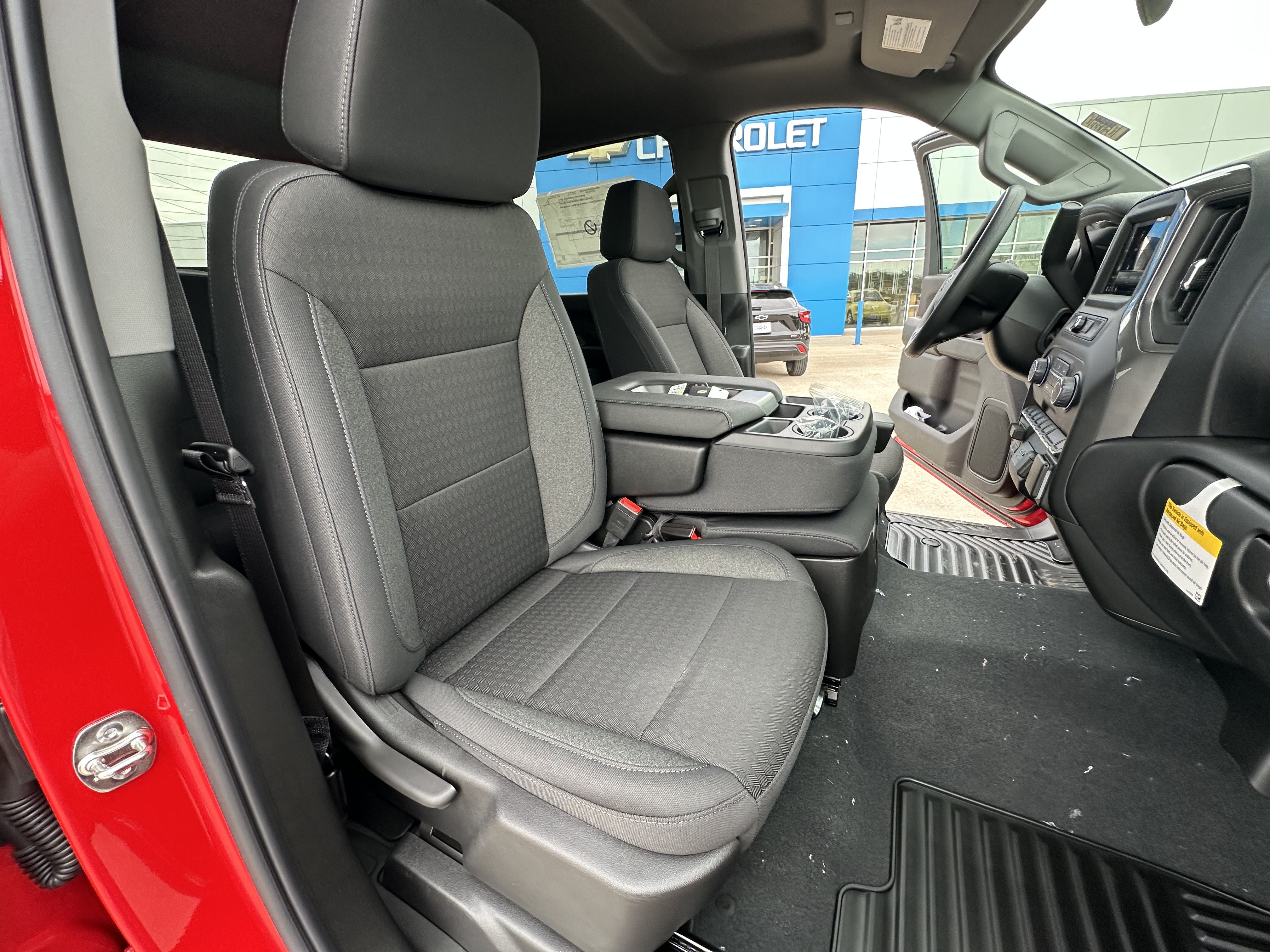 New 2026 Chevrolet Silverado 2500 Custom w/ Custom Value Package AWD/4WD image 30