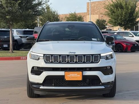 Certified 2025 Jeep Compass Limited w/ Elite Group AWD/4WD image 2