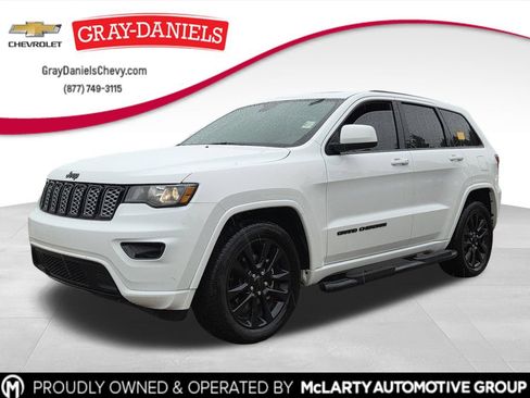 Used 2019 Jeep Grand Cherokee Altitude RWD image 1