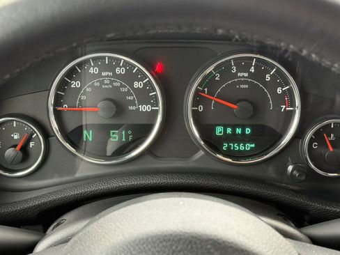 Used 2017 Jeep Wrangler Sahara w/ Connectivity Group AWD/4WD image 20