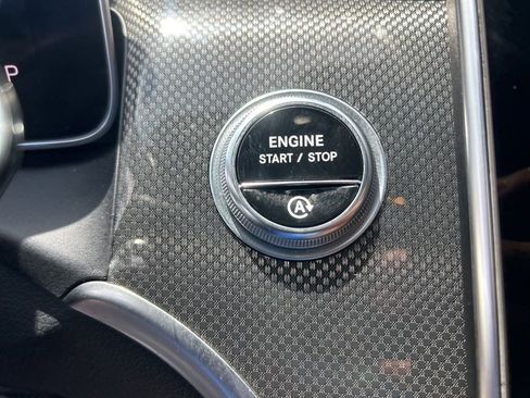 Used 2025 Mercedes-Benz GLC 43 AMG 4MATIC image 44