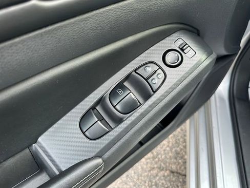 Used 2024 Nissan Altima 2.5 SV image 18