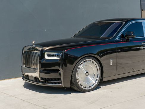 Used 2021 Rolls-Royce Phantom Sedan RWD image 21