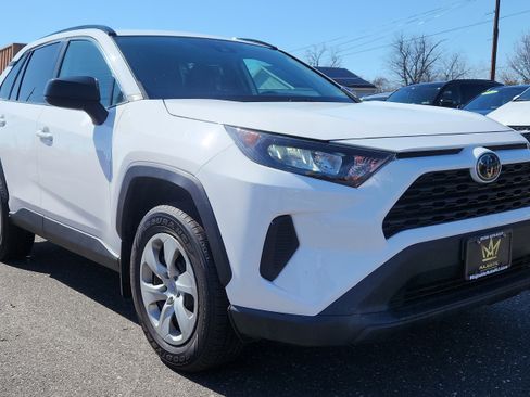 Used 2020 Toyota RAV4 LE w/ All Weather Liner Package image 7
