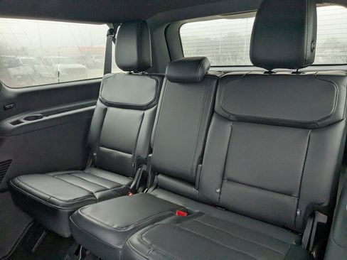 New 2026 Ford Expedition Max Platinum image 13