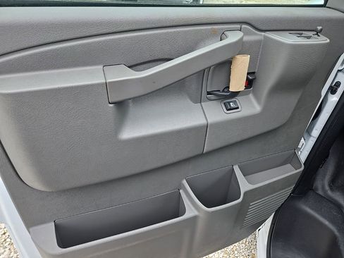 New 2025 Chevrolet Express 3500 w/ Power Convenience Package image 7