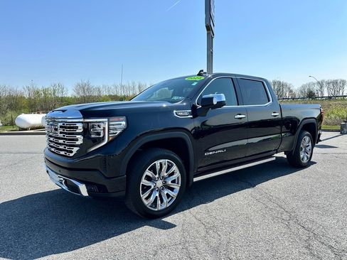 Used 2025 GMC Sierra 1500 Denali w/ Denali Reserve Package AWD/4WD image 2