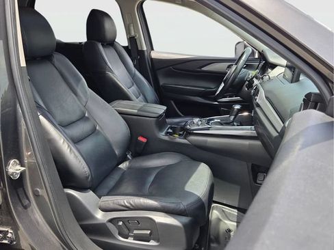 Used 2018 MAZDA CX-9 Touring w/ Touring Premium Package FWD image 22