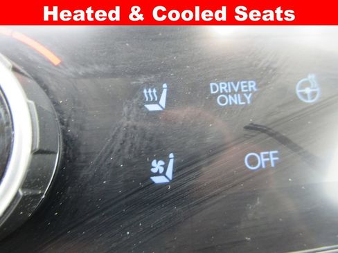 Used 2025 Hyundai Santa Fe Calligraphy AWD/4WD image 18