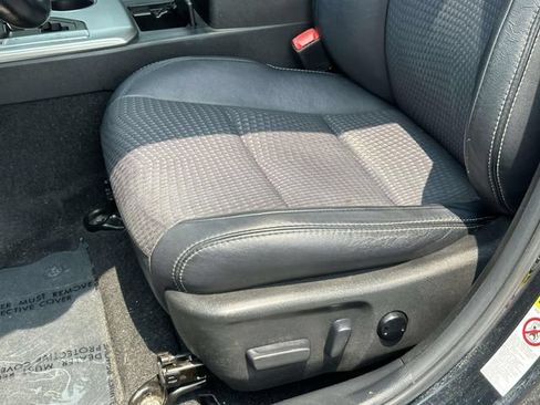 Used 2014 Toyota Camry SE FWD image 13