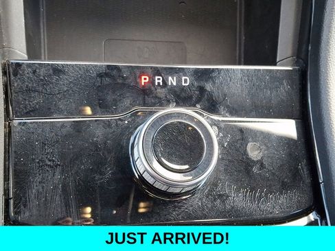 Used 2023 Jeep Grand Cherokee L Laredo image 18