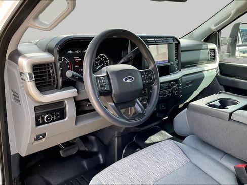 Used 2023 Ford F250 XLT AWD/4WD image 16