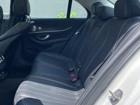 Used 2018 Mercedes-Benz E 300 4MATIC image 13