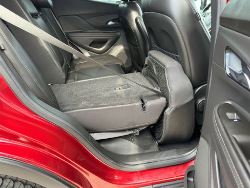 Used 2021 Buick Encore Preferred image 20