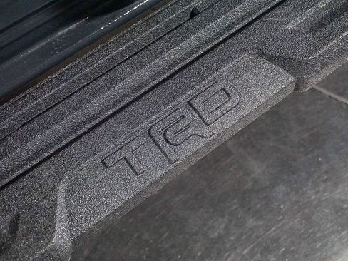 Certified 2025 Toyota Tacoma TRD Off-Road AWD/4WD image 29