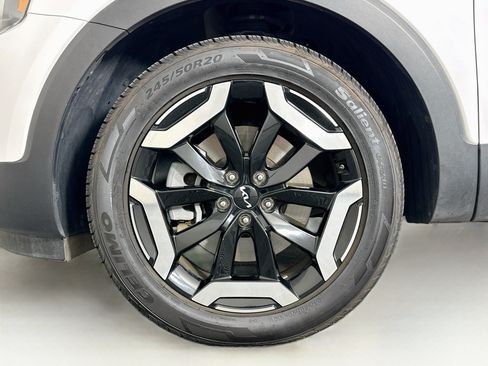 Used 2025 Kia Telluride S AWD/4WD image 11