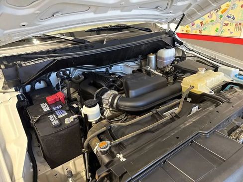 Used 2018 Nissan NV 2500 S RWD image 52