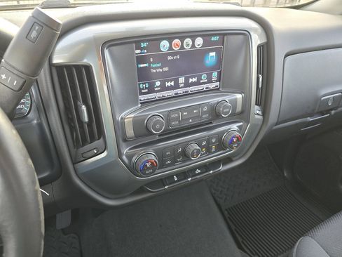 Used 2019 Chevrolet Silverado 1500 LT w/ All Star Edition image 33