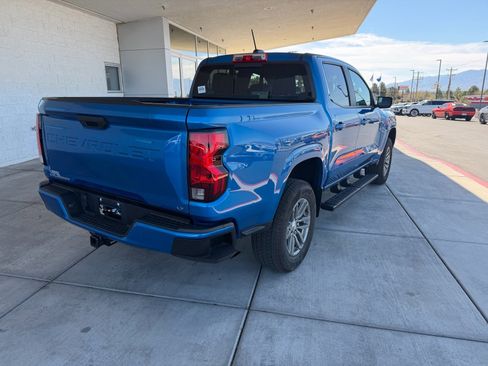 Used 2023 Chevrolet Colorado LT w/ LT Convenience Package image 3