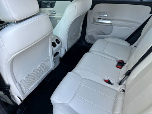 Certified 2022 Mercedes-Benz GLB 250 image 13