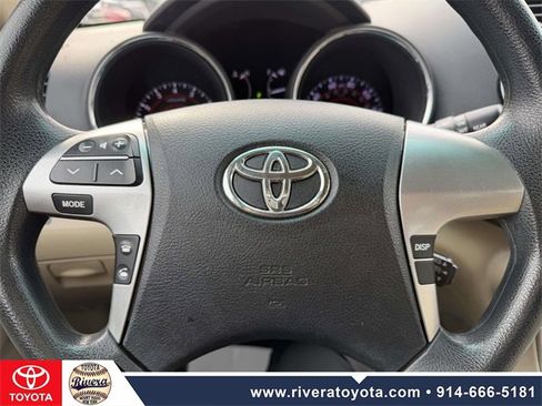Used 2013 Toyota Highlander Plus image 18