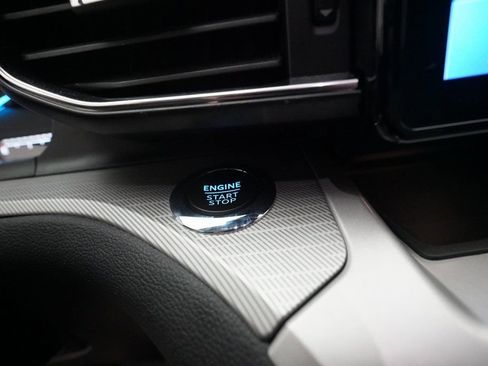 Used 2023 Ford Explorer XLT w/ Equipment Group 202A image 32