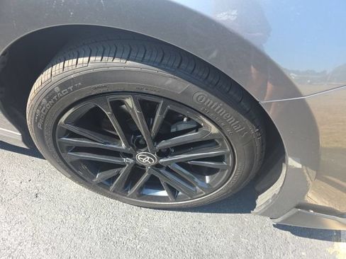 Used 2025 Toyota Camry SE FWD image 4