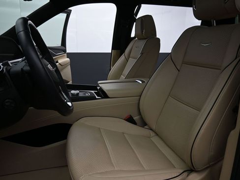 Used 2024 Cadillac Escalade ESV Premium Luxury image 10