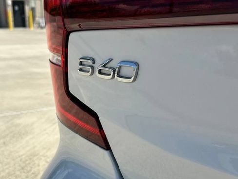 Used 2020 Volvo S60 T6 Momentum AWD/4WD image 37