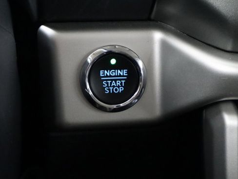 Used 2024 Ford Expedition XLT image 35