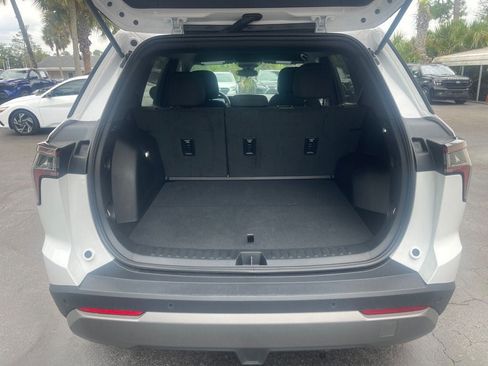 Used 2026 Chevrolet Equinox LT FWD image 5