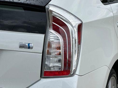 Used 2012 Toyota Prius Five image 49