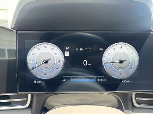 Used 2024 Hyundai Elantra SEL FWD image 19