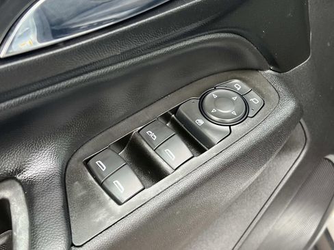 Used 2022 Chevrolet Equinox LT FWD image 13