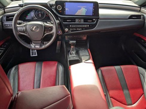 Used 2022 Lexus ES 300h F Sport image 18