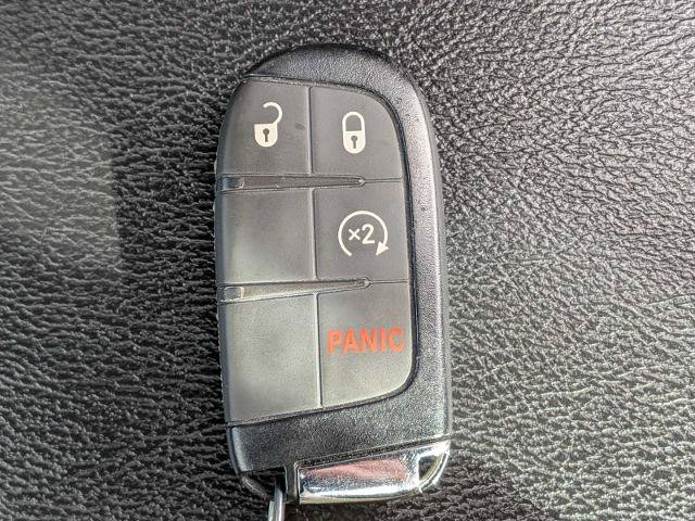 Used 2025 Jeep Compass Latitude AWD/4WD image 34
