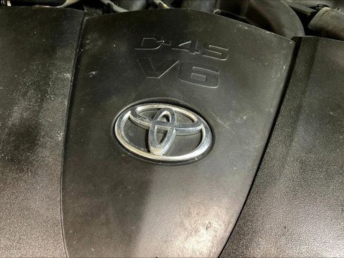 Used 2021 Toyota Highlander XLE image 32