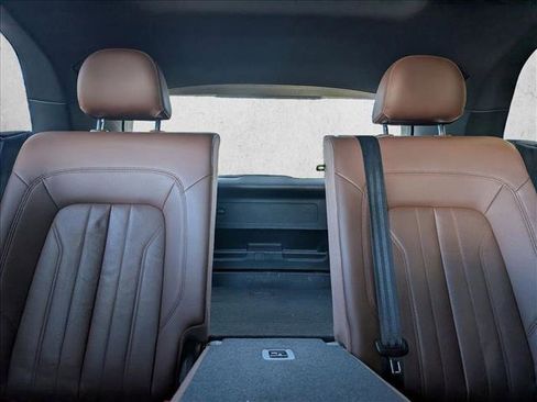 Used 2018 Audi Q5 2.0T Premium Plus w/ Premium Plus Package image 17