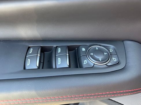 New 2026 GMC Yukon AT4 Ultimate w/ LPO, Floor Liner Package AWD/4WD image 18