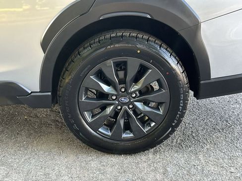 Certified 2023 Subaru Outback Onyx Edition XT AWD/4WD image 11