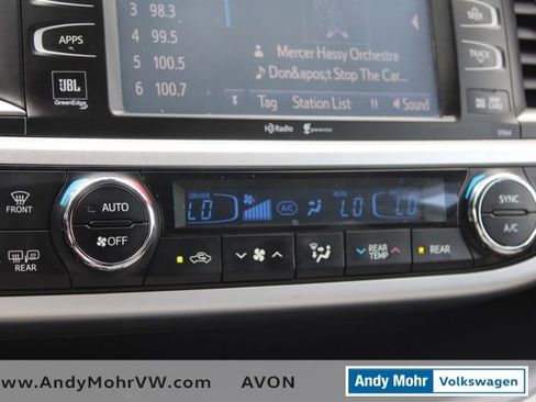 Used 2014 Toyota Highlander Limited Platinum FWD image 47