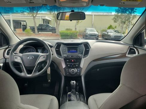 Used 2018 Hyundai Santa Fe Sport image 2