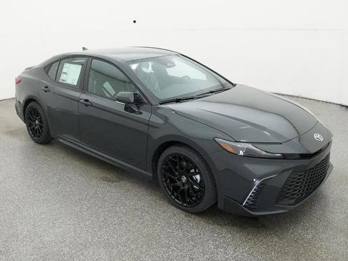 New 2026 Toyota Camry SE image 29